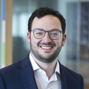 Headshot of Daniel Peragine