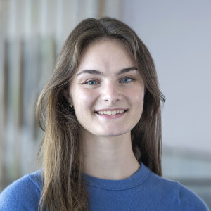 Headshot of Erin Zearfoss